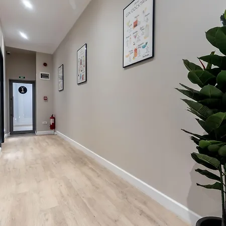 Degoya Old Town Apartahotel